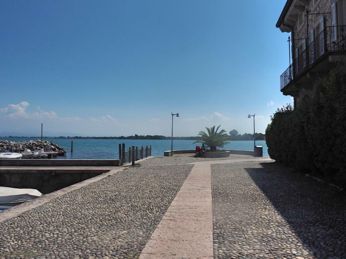 Maison De La Lumiere Rivoltella del Garda Exterior foto